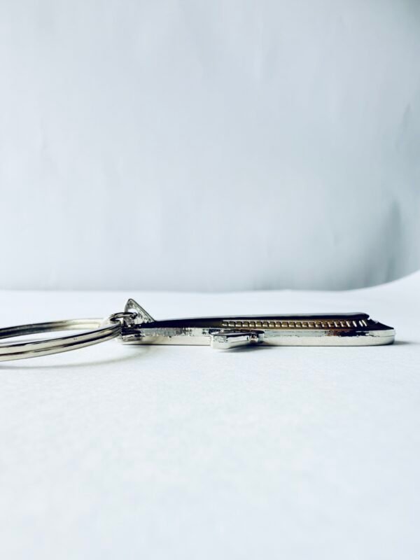 Metallic Airplane Keychain – Premium Aircraft Design - Image 2