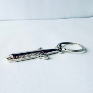 Metallic Airplane Keychain – Premium Aircraft Design
