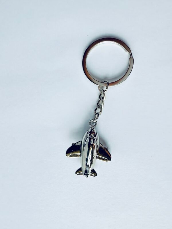 Luxury Aircraft Keychain – Sleek Silver Finish for Bags & Keys