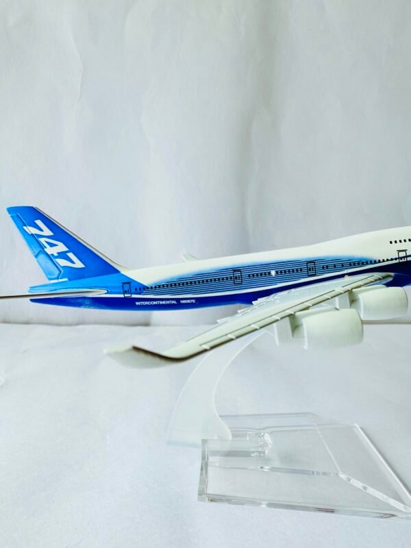 Boeing 747 - Image 4