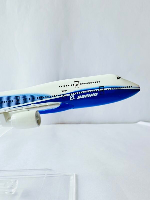 Boeing 747